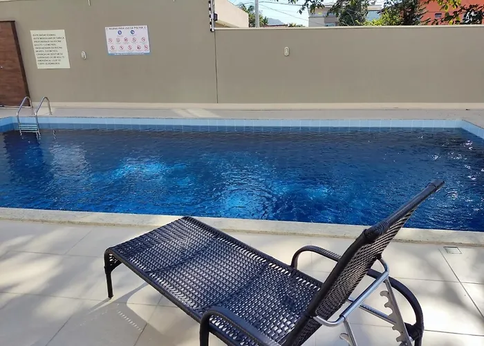 Apartamento confortável com piscina e churrasqueira