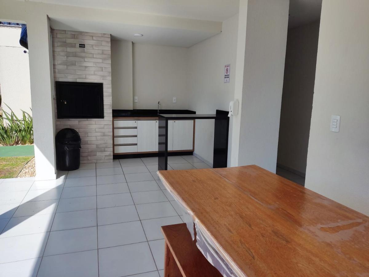 Apartamento Confortável Com Piscina E Churrasqueira