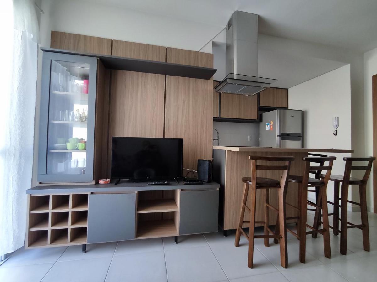 Apartamento Confortável Com Piscina E Churrasqueira Florianópolis
