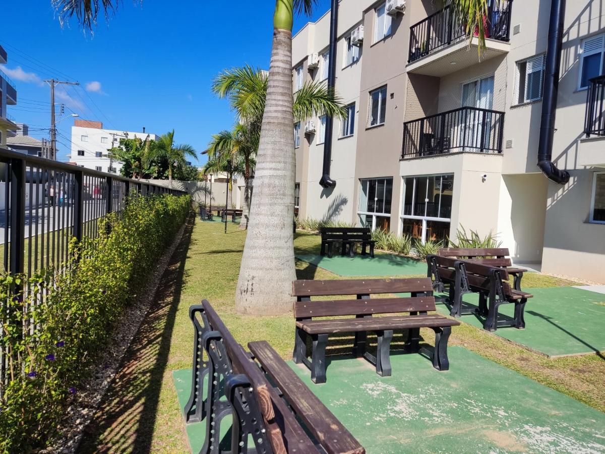 Apartamento Confortável Com Piscina E Churrasqueira Florianópolis